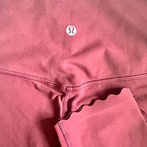 Lululemon BNWTs yoga pants Align scallop 25”